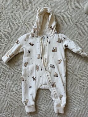 NWOT H&M Cream Hooded Baby One-Piece with Bear Print